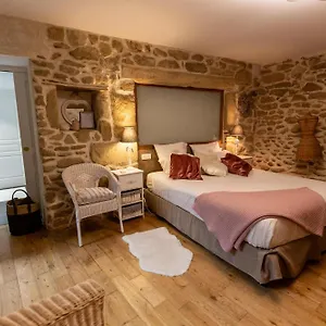 https://maison-dhote-le-val-des-sens.hotels-rhonealpes.com